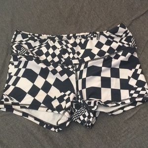 Fleo Shorts